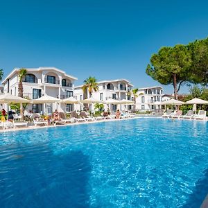 La Benata Beach Hotel