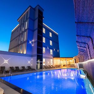 Admiro Hotel